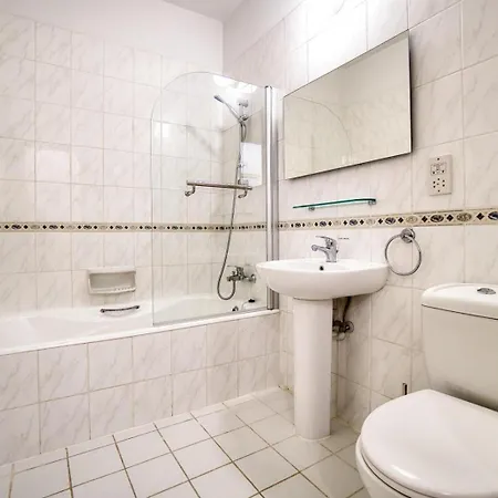 Limnaria Gardens B 103 * Пафос